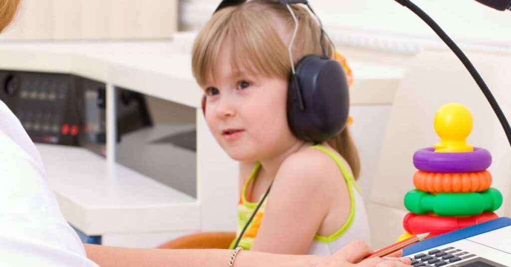 Quando Levar Seu Filho para uma Audiometria Infantil